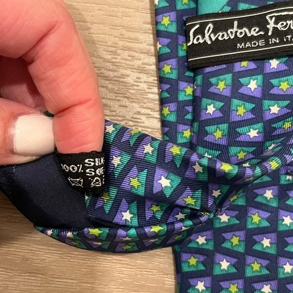 SALVATORE FERRAGAMO Star Printed 100% Silk Tie